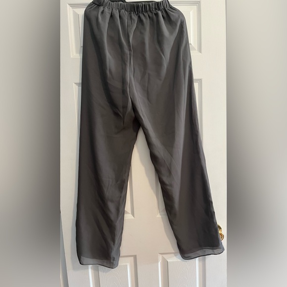 Woman’s 3-pc. Sequined lace pants suit with jacket - Picture 7 of 7